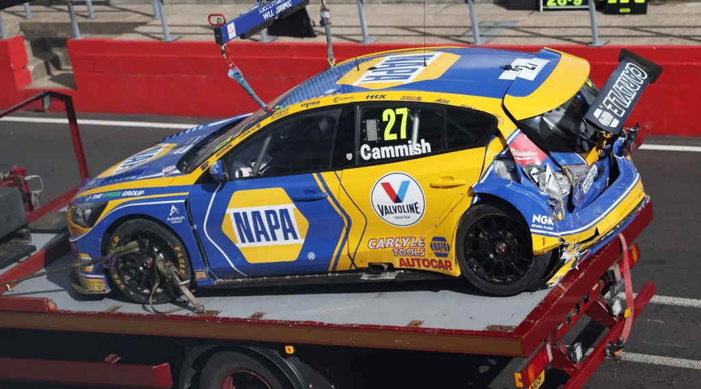 BTCC: Cammish tops FP1 before suffering shunt at Donington Park